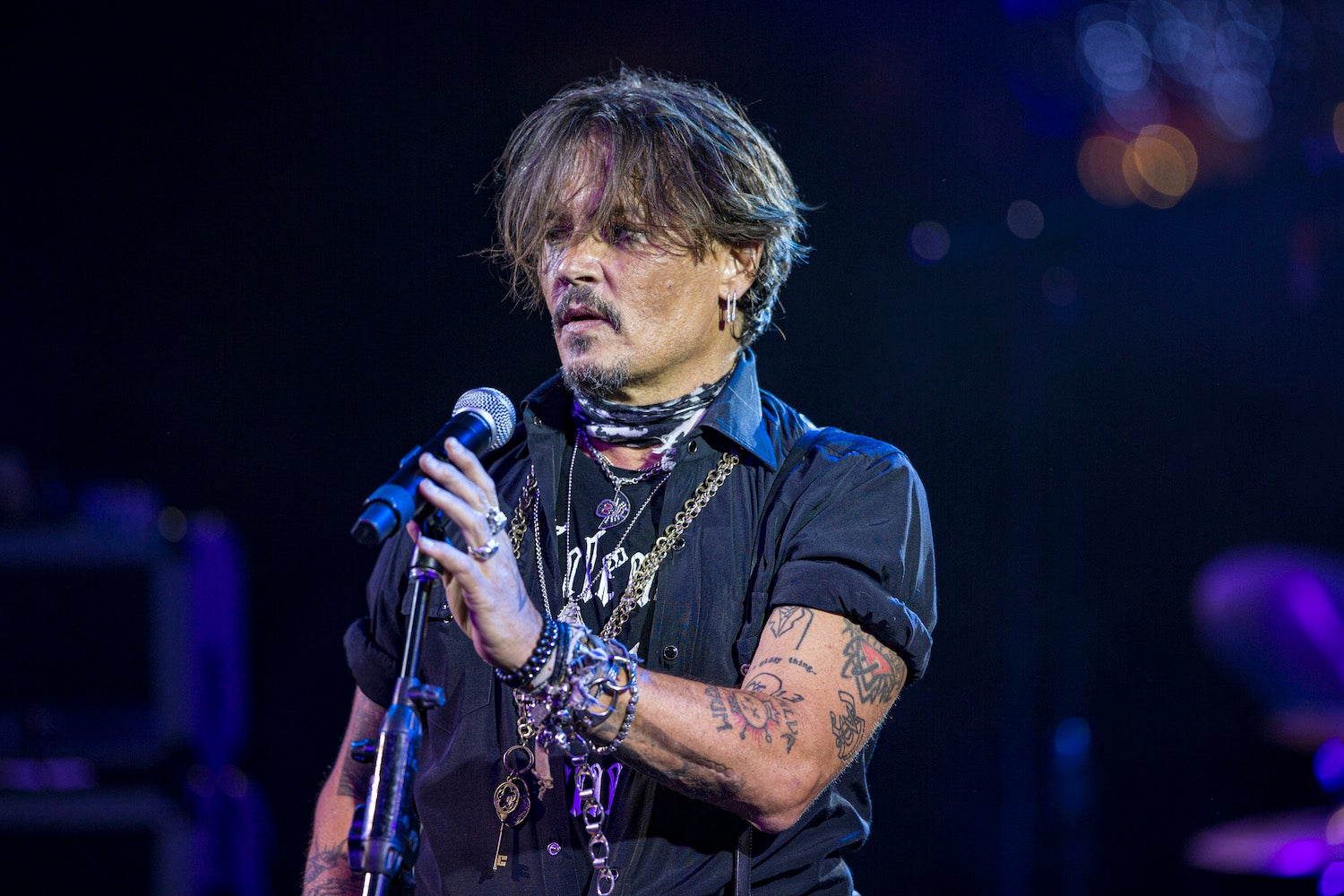 Johnny Depp napsal song o múze a cover star Vogue CS a přijede do Prahy