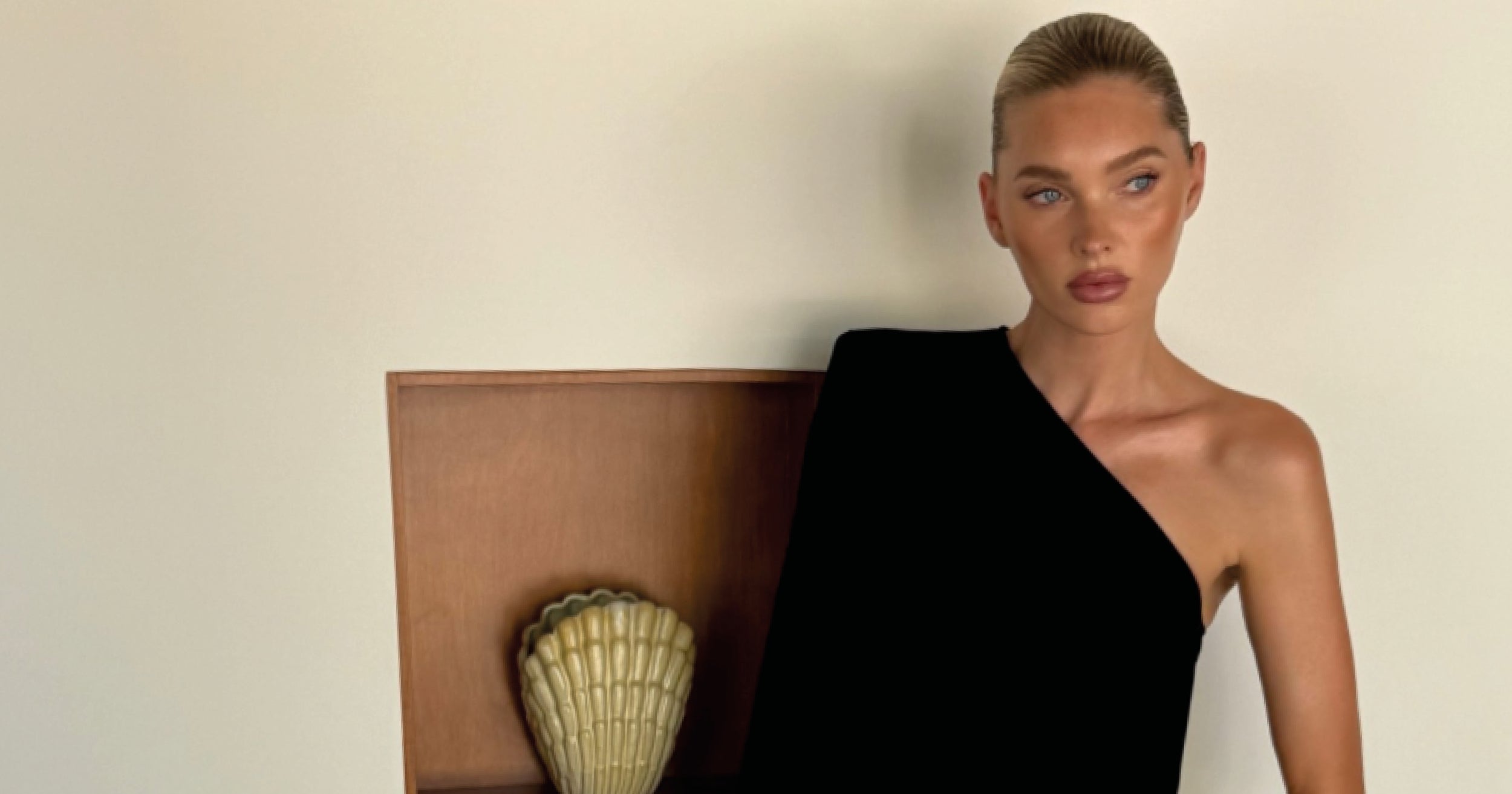 Léto bez šortek: 5 elegantních alternativ pro každý den