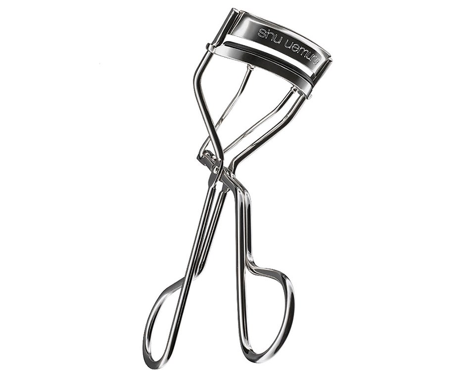 Kleštičky na řasy Iconic Eyelash Curler, SHU UEMURA, 25 dolarů