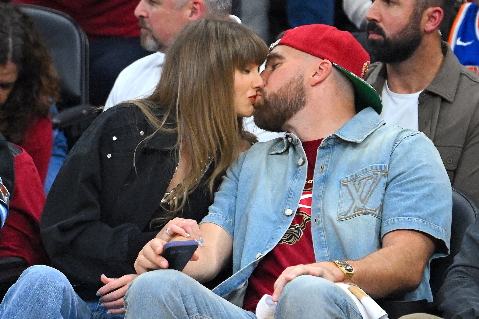 Taylor Swift oblékla na svatbu s Travisem Kelcem haute couture šaty od Diora