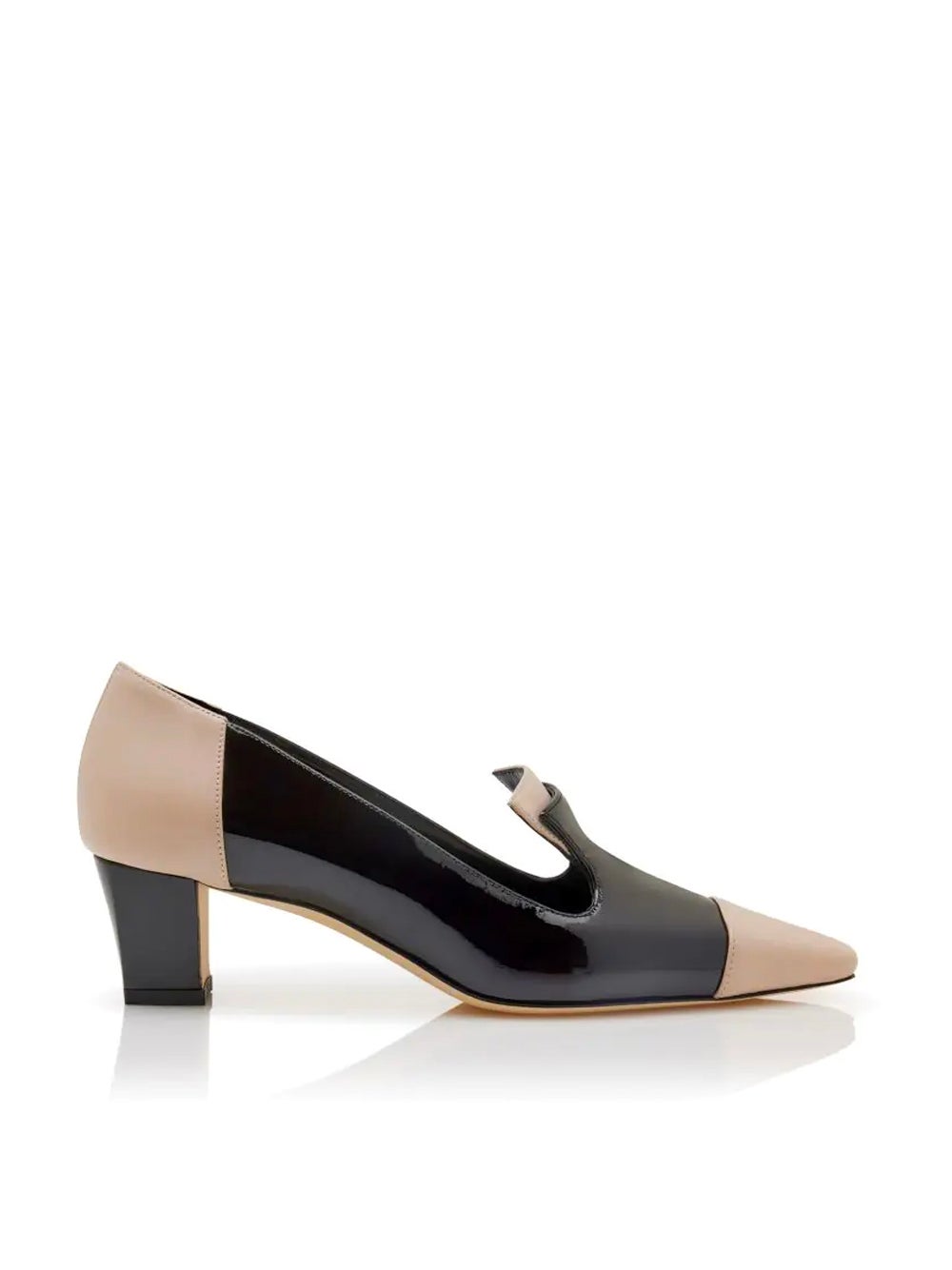 Černé kožené lodičky s kontrastní špičkou, MANOLO BLAHNIK, 29 100 Kč