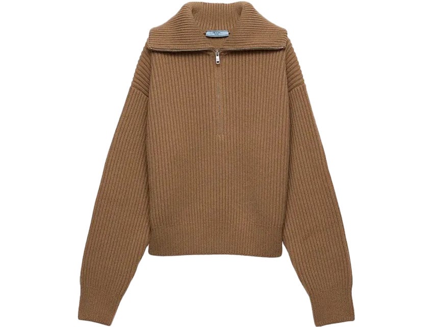 Kašmírový svetr s žebrovaným úpletem, PRADA, 3 400 €