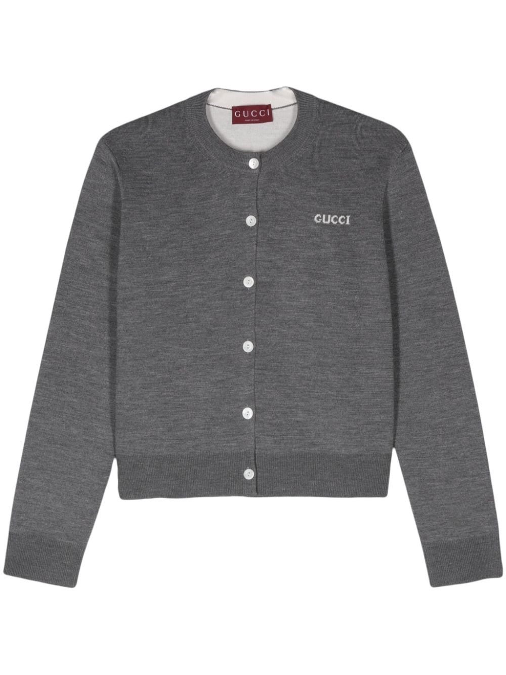 Svetřík na knoflíky, GUCCI, prodává FARFETCH, 1 235 €