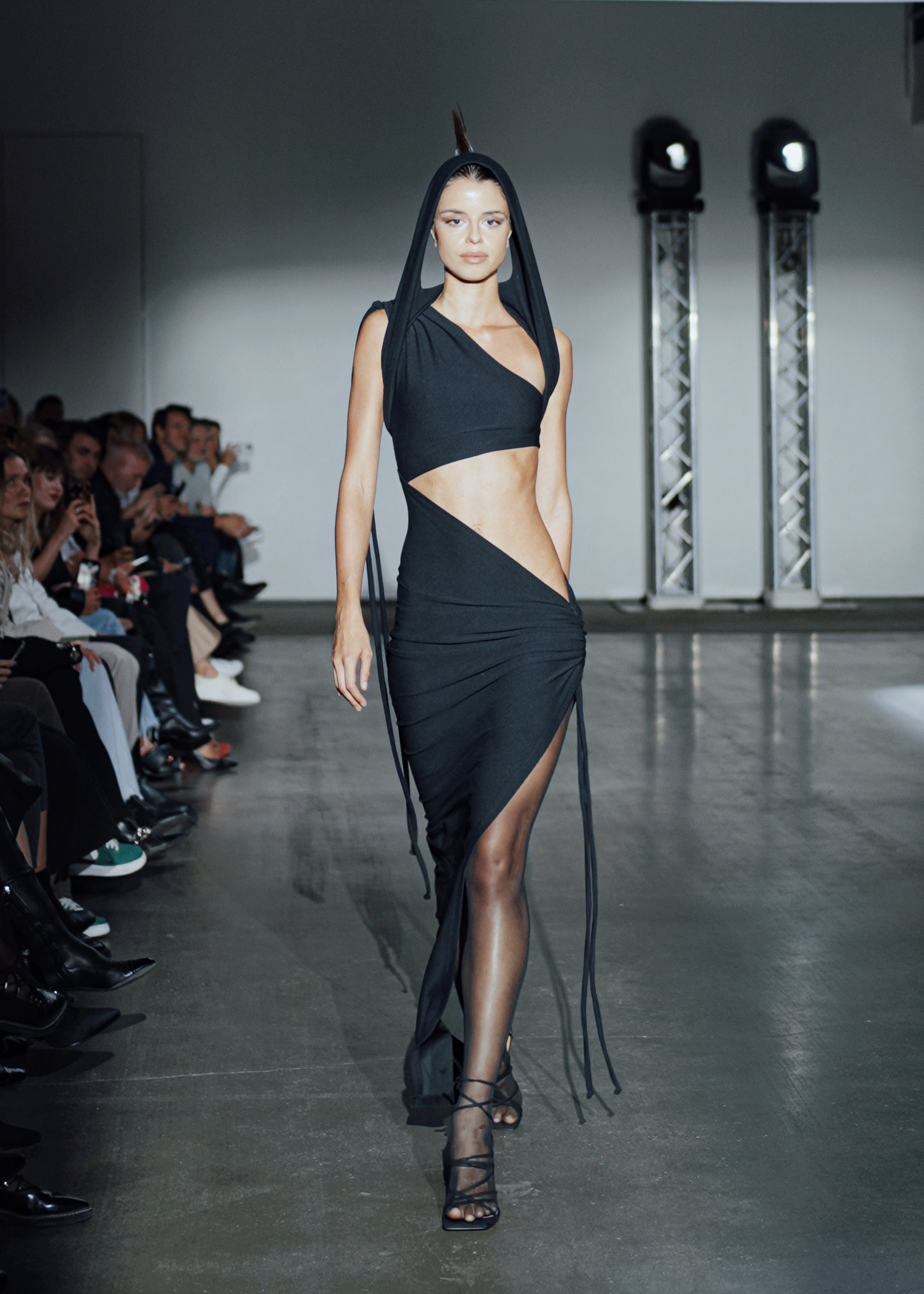 #VogueVerdict: Doslova černobílá přehlídka LaFormely dokázala, jak důležitý je solidní základ poctivých střihů