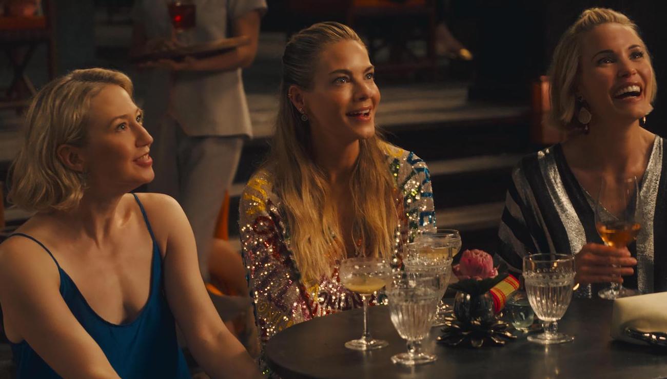 Carrie Coon, Michelle Monaghan a Leslie Bibb ve třetí řadě seriálu Bílý lotos