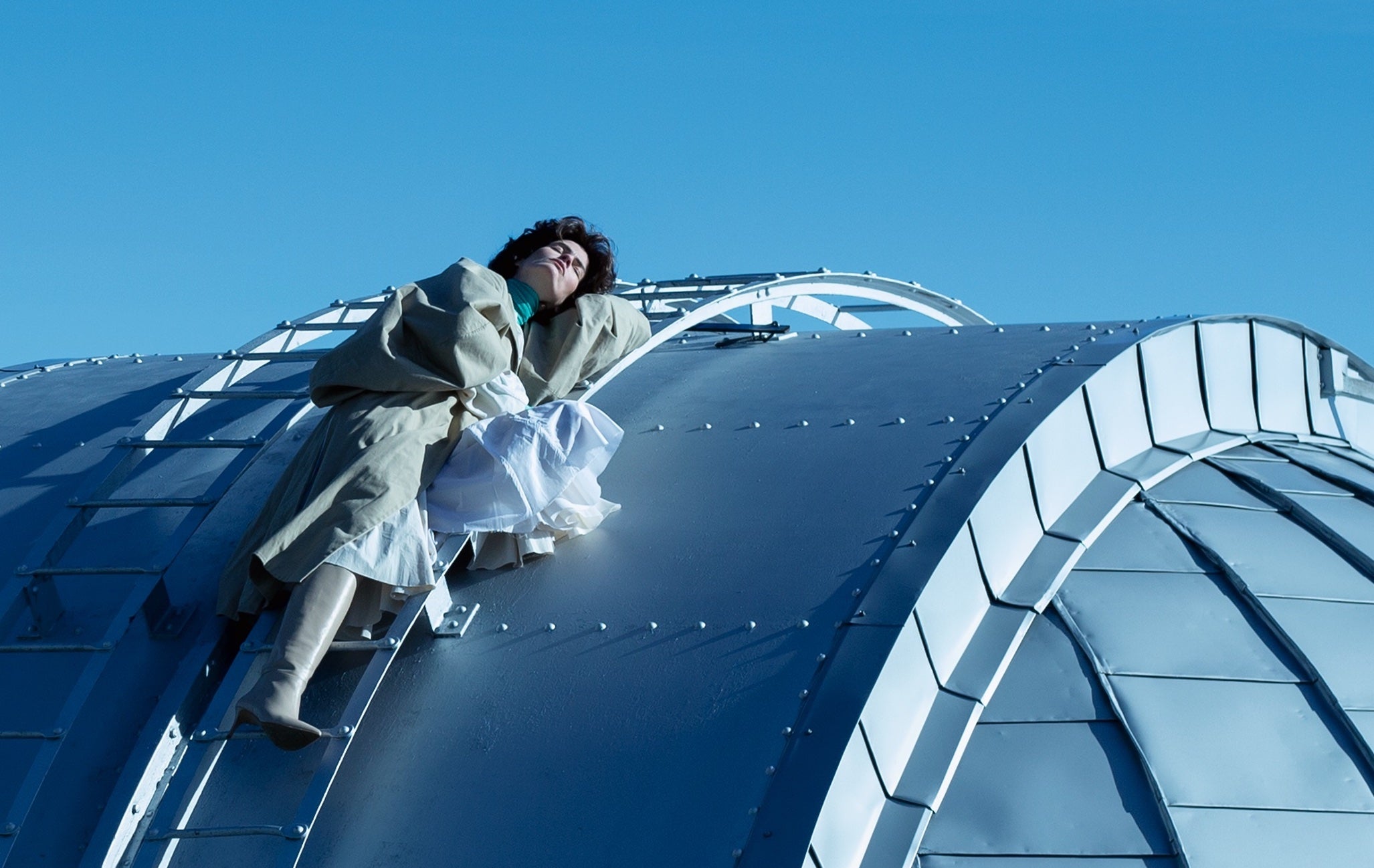 Zimní parfémy, které voní jako čerstvě napadaný prašan, slunečné ráno na sjezdovce a ticho zasněženého lesa