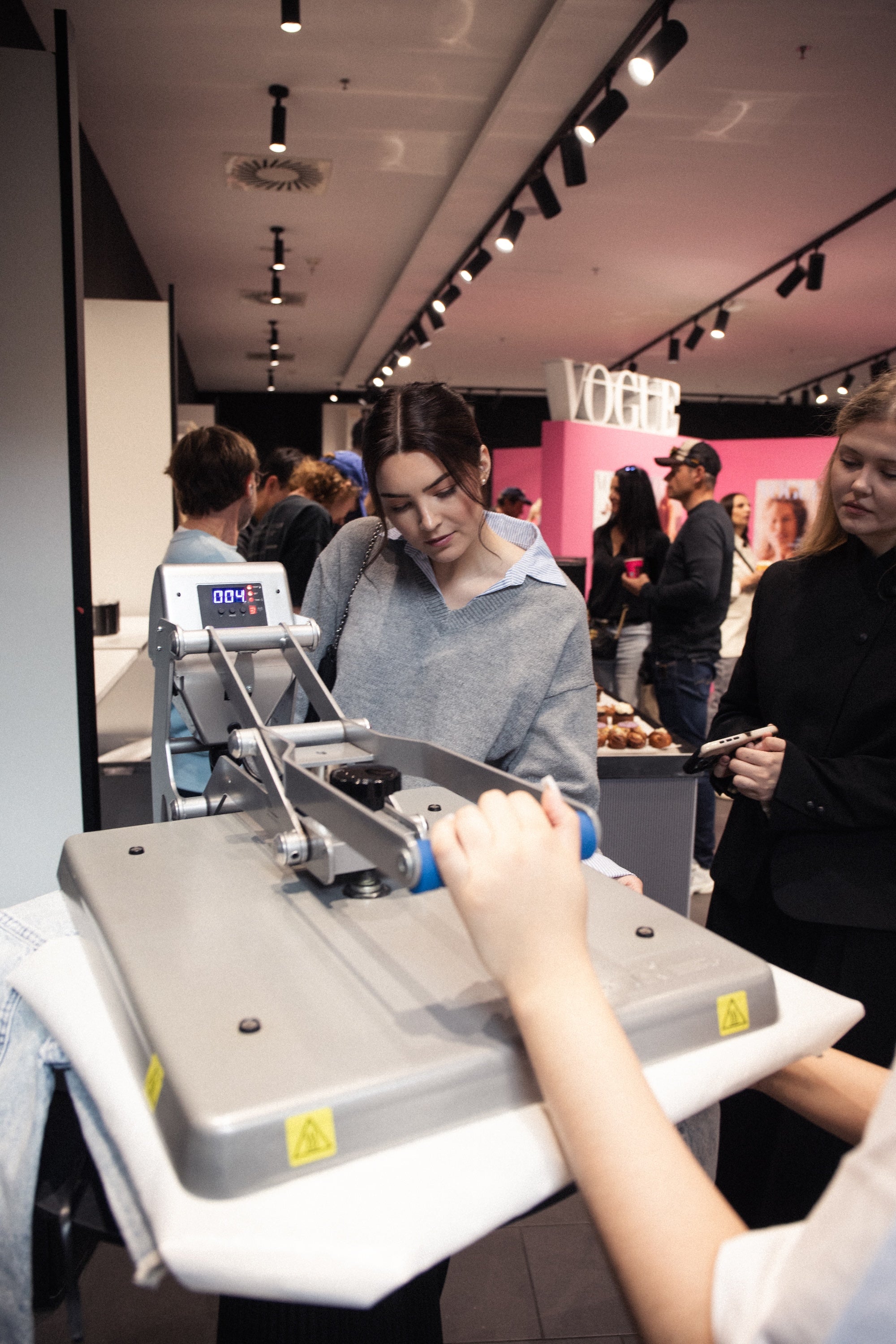 Vogue CS Pop-Up Love Yourself ve Fashion Arena Prague Outlet