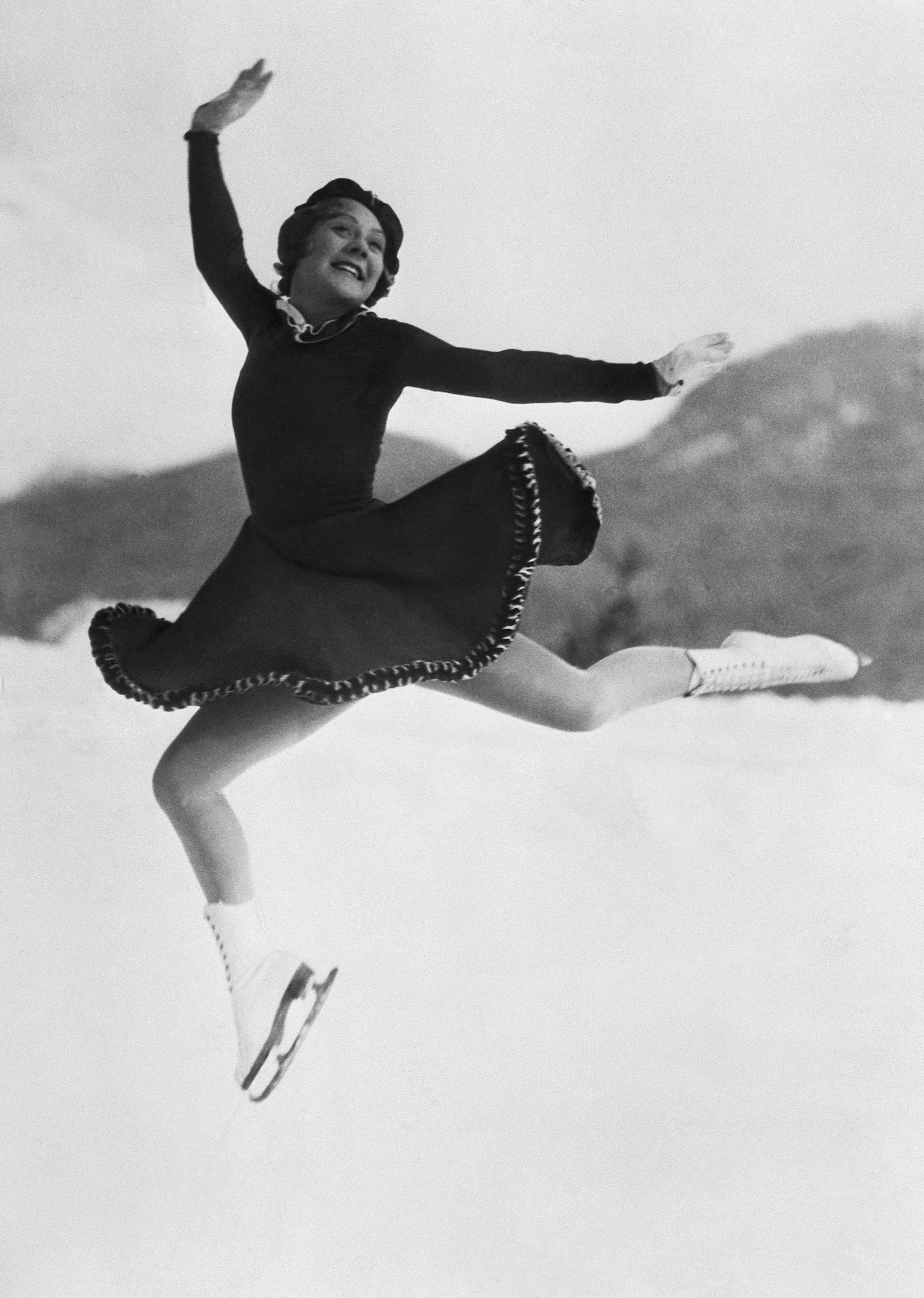 Sonja Henie. Žena, která vynalezla moderní krasobruslení, bílé brusle a lední revue. A vydělala majlant.