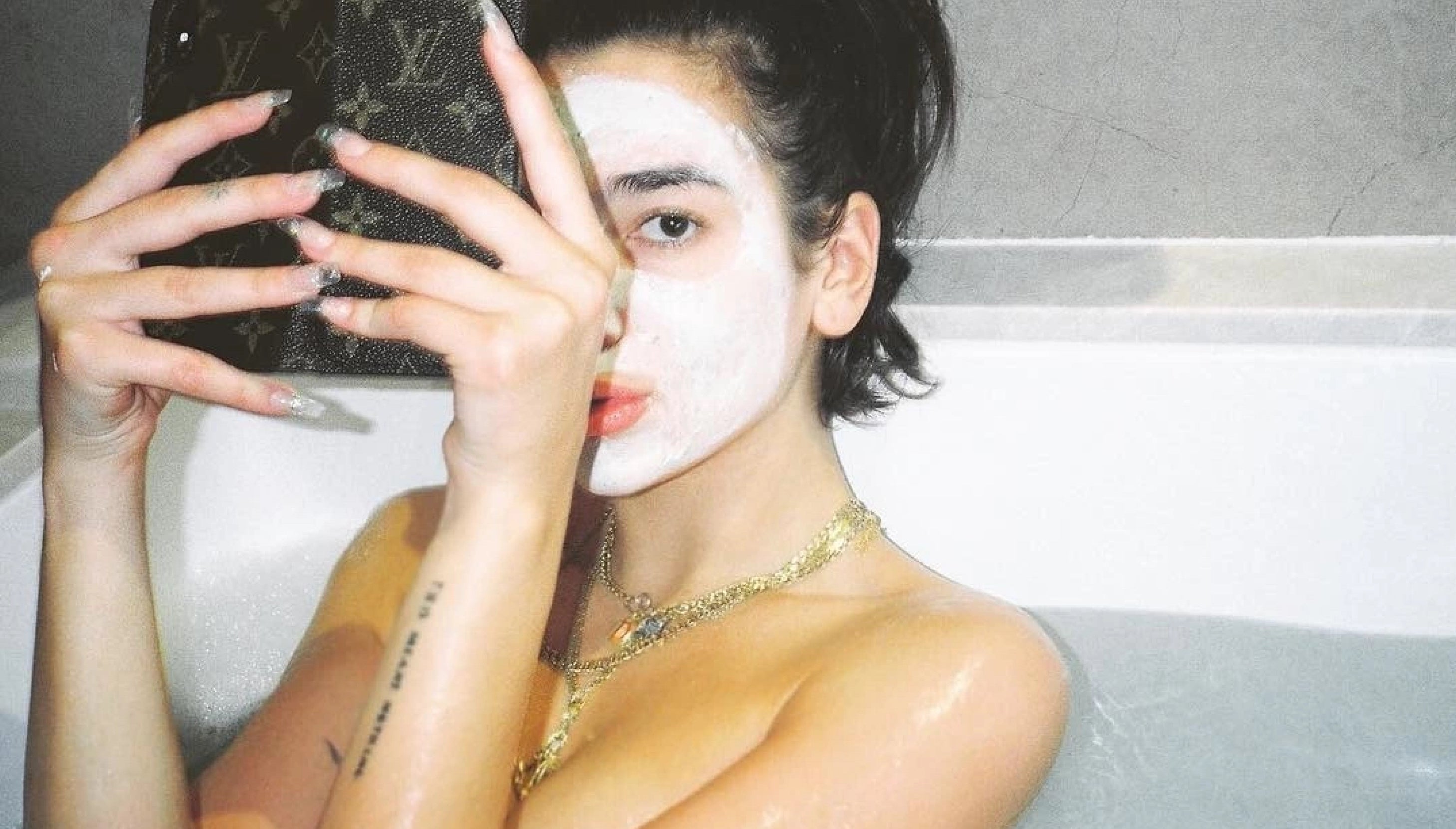 Recept na luxusní domácí spa, když je venku zima a pleť i hlava mají dost