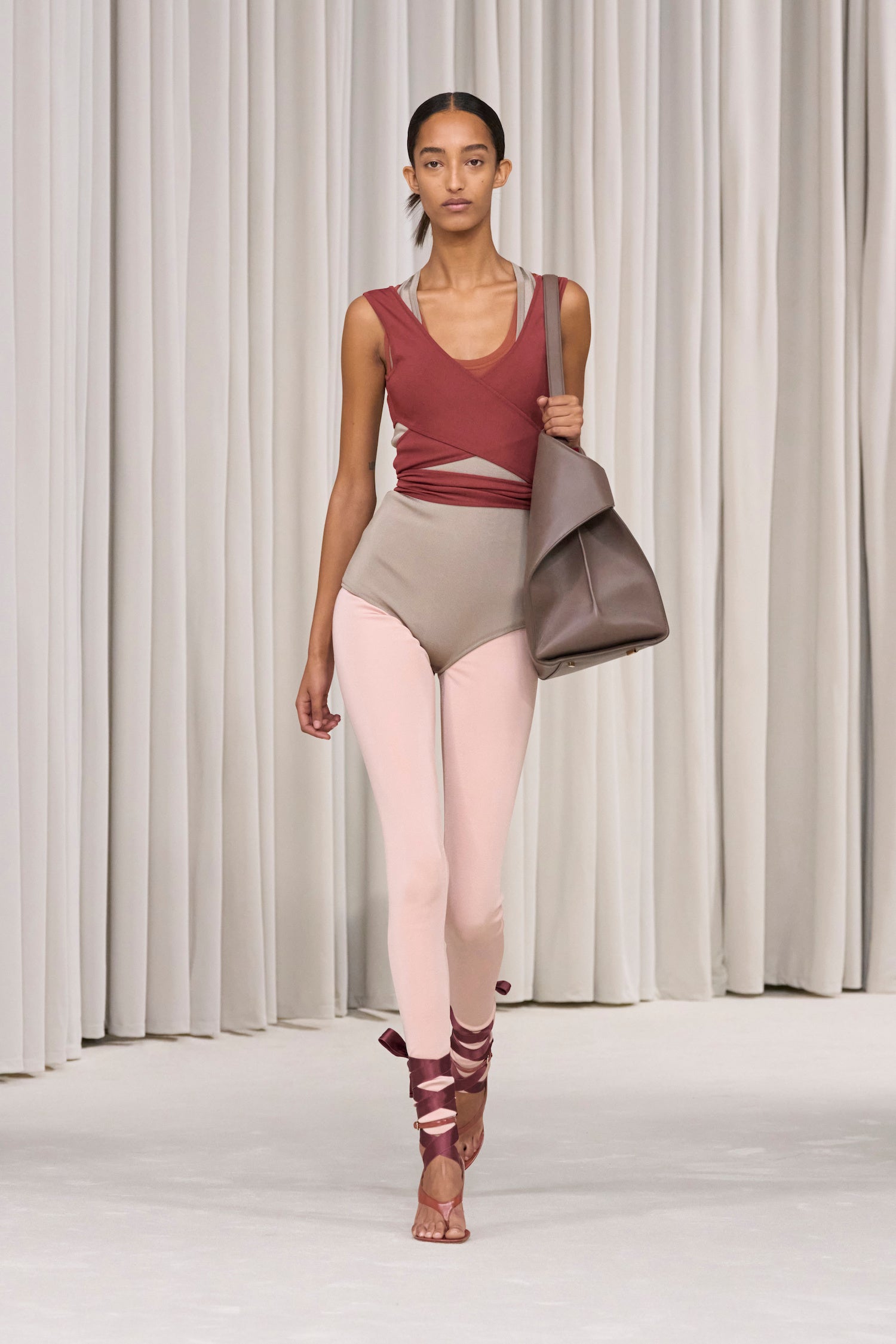 Kolekce jaro - léto 2025, FERRAGAMO